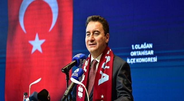 Ali Babacan Trabzon’da: ‘Kopya verdik, sıfır aldılar; zararın sorumlusu Sayın Erdoğan’dır’