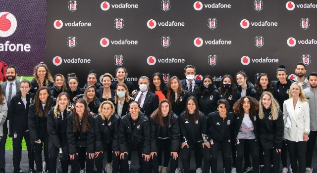 BEŞİKTAŞ-VODAFONE İŞBİRLİĞİ, KADIN FUTBOL TAKIMI SPONSORLUĞUYLA DEVAM EDECEK