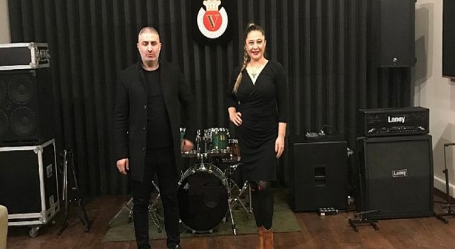 Derya Şen müzik dünyasına ısındı