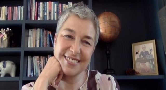 D&R Piraye Erdoğan ile bir ilki gerçekleştirdi