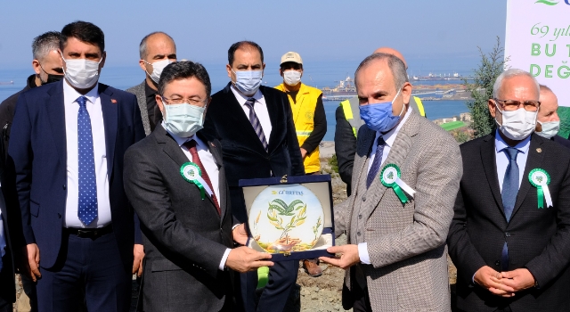 GÜBRETAŞ, İSKENDERUN’DA 11.111 FİDANI TOPRAKLA BULUŞTURDU
