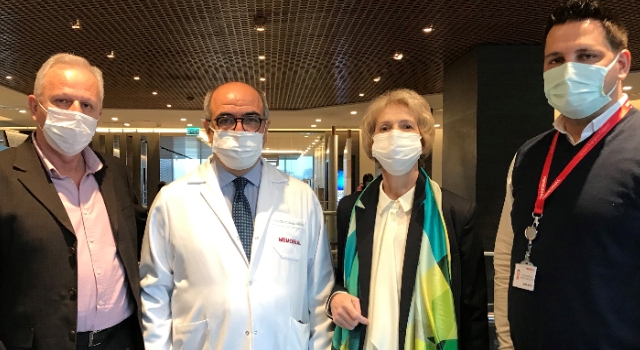 KARACİĞERİNDEKİ 8 KİLOLUK DAMAR YUMAĞINDAN TÜRKİYE’DE KURTULDU