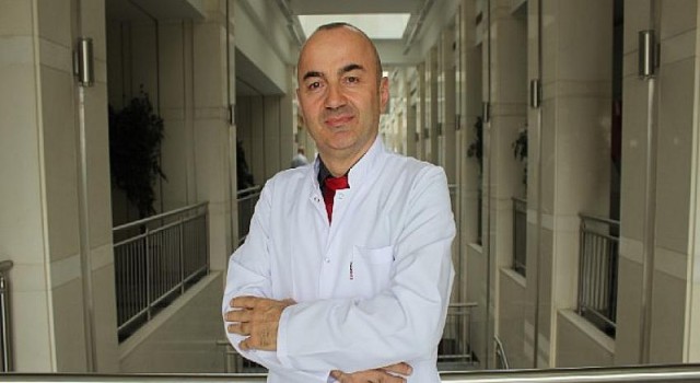 Kontakt lens kullanımında düzenli muayene önemli