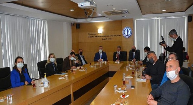 Muğla Büyükşehir Belediyesi’nden Fethiye’de STK Temsilcilerine Bilgilendirme