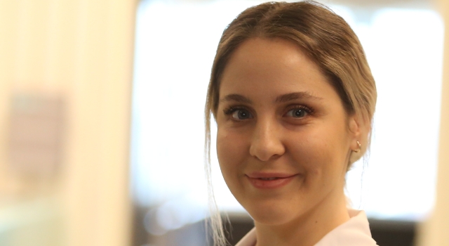 Ünlü biriyle aşk yaşadığını iddia etse de tartışmayın!