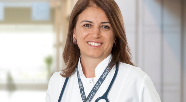 COVID-19’a yakalanmaktansa aşıdaki geçici yan etkileri yaşamak daha akılcı