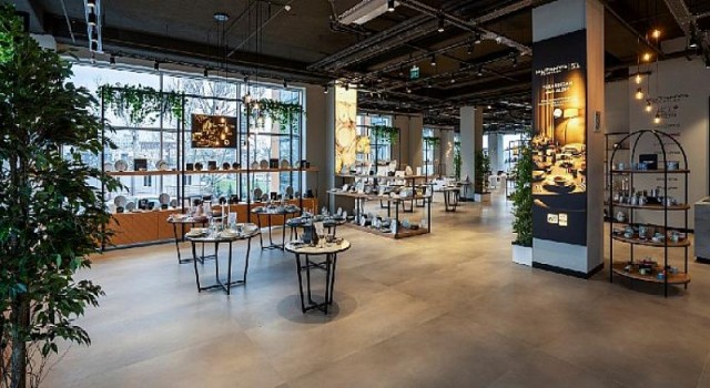 İstanbul’da 3000 metrekare üzerine showroom ve akademi açtı