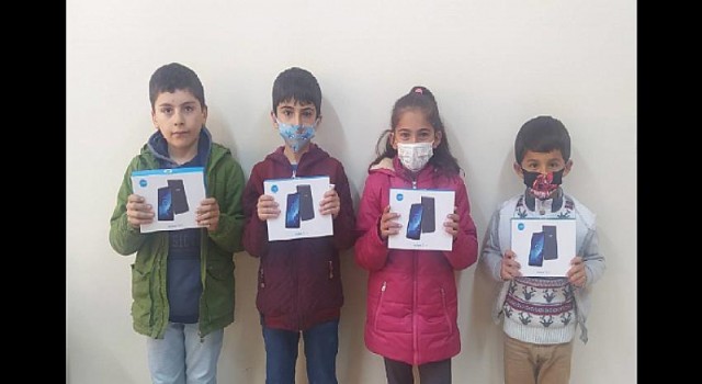 Pandemide eğitimleri yarım kalan 140 çocuğa destek