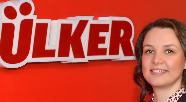 Ülker’den çocuklara 23 Nisan’a özel fidan hediyesi