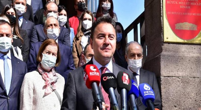 Uluslararası alanda küçük düşürülmemizin nedeni dış politikada kötü yönetimdir