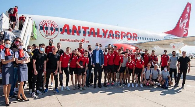 Antalyaspor, Ziraat Türkiye Kupası finali yolculuğuna Corendon Airlines’ın takım uçağıyla başladı