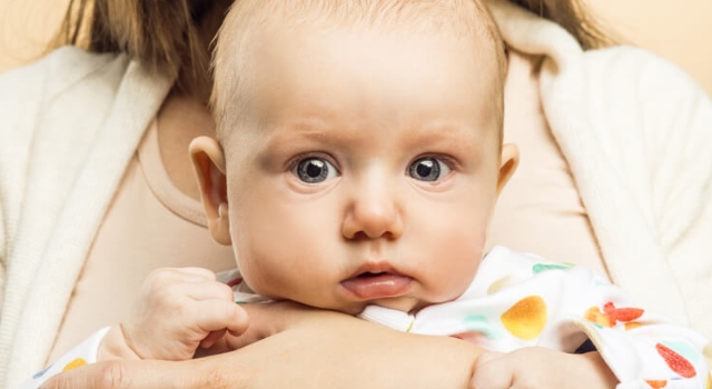 Bebeğinizi Kucağa Almadan da Güvende Olduğunu Hissettirebilirsiniz