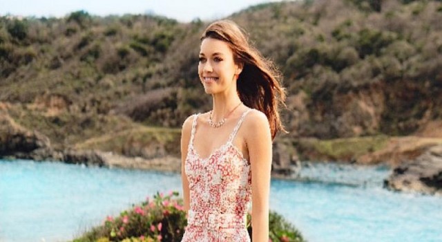 Cornetto bu yaz Afra Saraçoğlu ile aşkın önündeki engelleri yıkmaya geliyor!