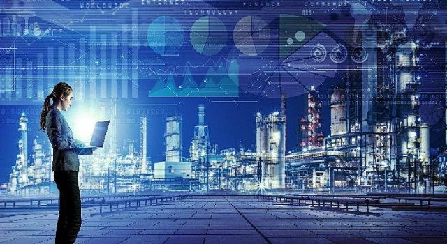 Dijital Dönüşüm Tehdit Değil Fırsat Olarak Görülmeli