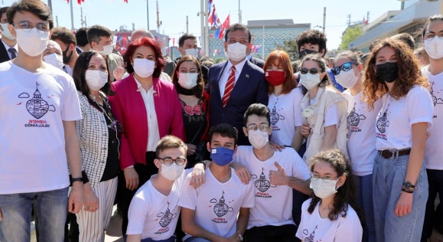 İMAMOĞLU’NDAN CUMHURBAŞKANI’NA “GENELGE ÇAĞRISI”: “BAYRAMLARDAKİ BU TÖREN DÜZENSİZLİĞİNİ LÜTFEN GİDERİN”