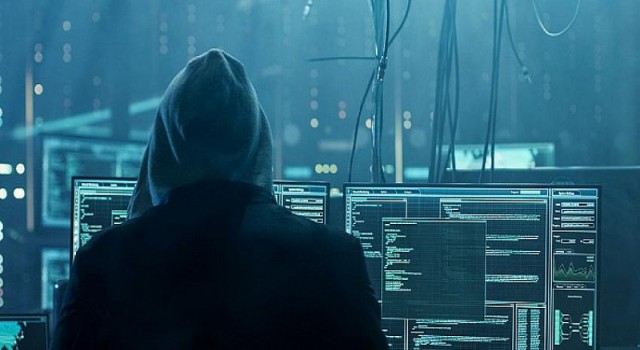 Müstehcen görüntülerle yayılan bankacılık truva atı