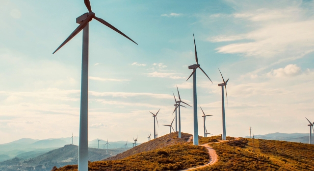 RÜZGAR ENERJİSİNDE KURULU GÜÇ 10 GW’YE YAKLAŞIYOR!