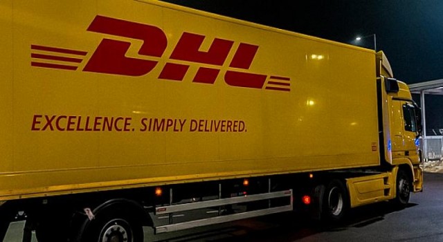 Virüse karşı yarış: DHL’in güncel raporu: ”mutasyonlarının hızını yavaşlatmak için yılda 7-9 milyar doz daha aşı gerekli”