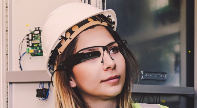 BB: Dynabook’un akıllı gözlüğü dynaEdge DE-100