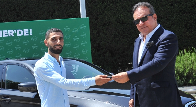 BİLYONER, 5 TL’YE ARABA KAZANDIRDI!