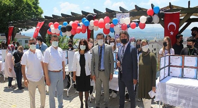 Bursa’da geleceğin bilim insanları sahnede