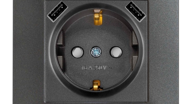 Panasonic Life Solutions Türkiye’den konforlu çözüm; 2 USB’li Topraklı Priz