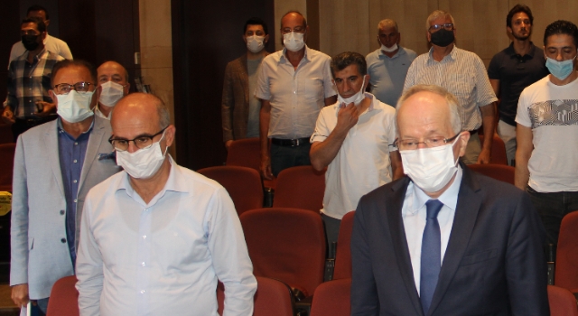 Ticaret Bakanı Dr. Mehmet Muş, Hindistan’a haşhaş tohumu ihracatı krizini çözmek için devreye girdi