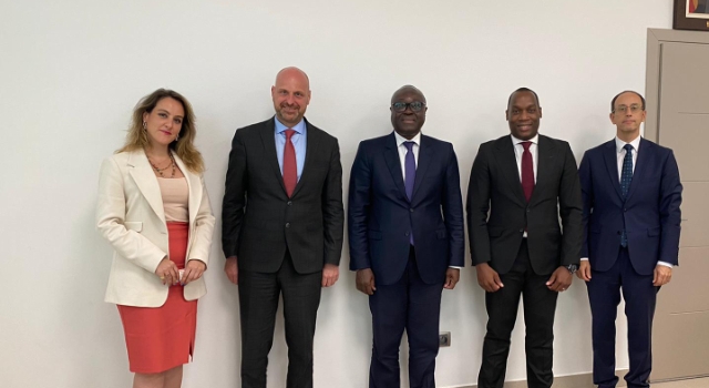 ​​​​​​​Afrika dış ticaretinin bankası Aktif Bank Benin’de