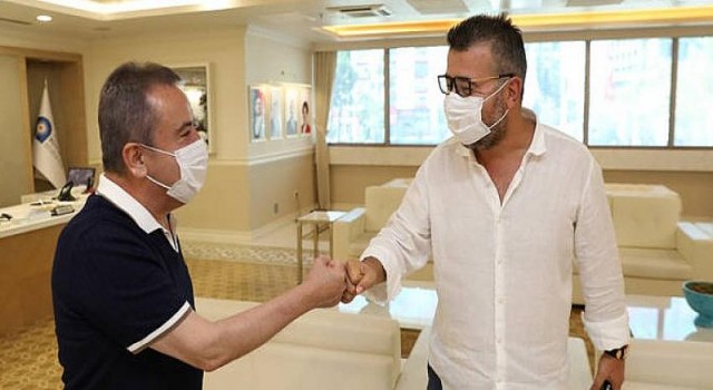 Antalyaspor’un yeni yönetiminden Başkan Muhittin Böcek’e ziyaret