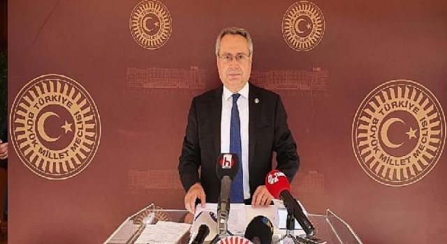 CHP’li Zeybek, Türkiye’deki yoksulluğa dikkat çekti