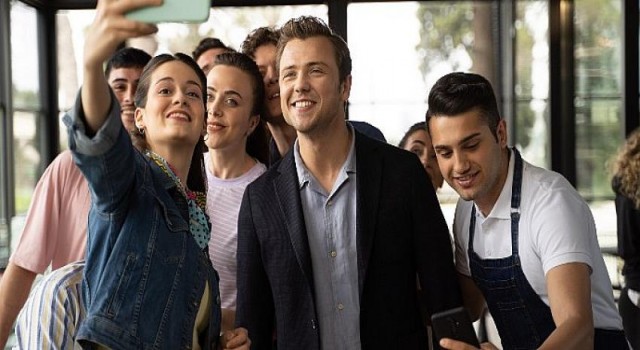 VakıfBank’ın yeni marka yüzü Tolga Sarıtaş ile ilk reklam filmi yayında