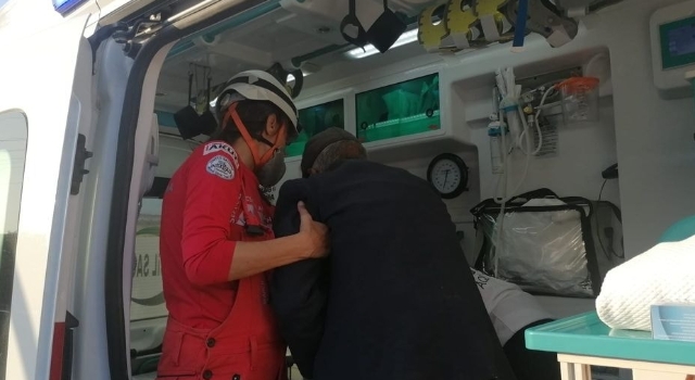 AKUT, Akdeniz yangınlarında 184 insanın ve yüzlerce hayvanın kurtarılmasına destek oldu