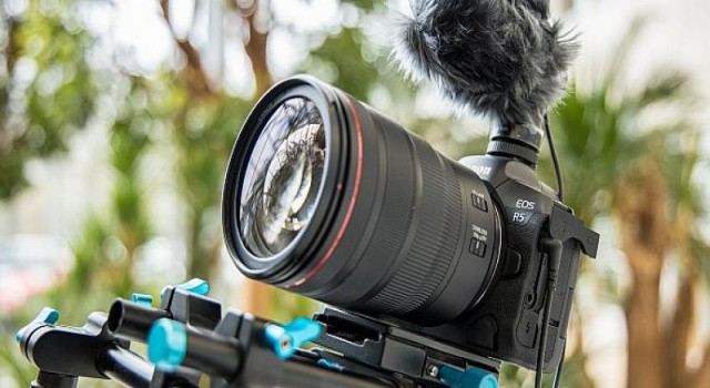 Canon Yeni Ürün Yazılımı ile Film Yapımcılarını Destekliyor