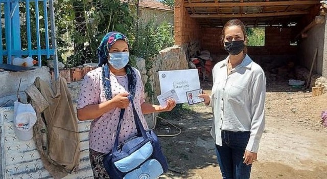 Eskişehir Büyükşehir Belediyesi’nden hoş geldin Eskişehirli bebek ziyareti