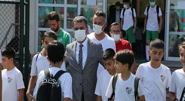 Gölbaşı Belediye Başkanı Şimşek Geleceğin Sporcuları İle Bir Araya Geldi…