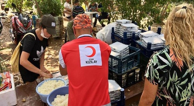 Kızılay Ekipleri Muğla’nın Dört Noktasında Görev Başında