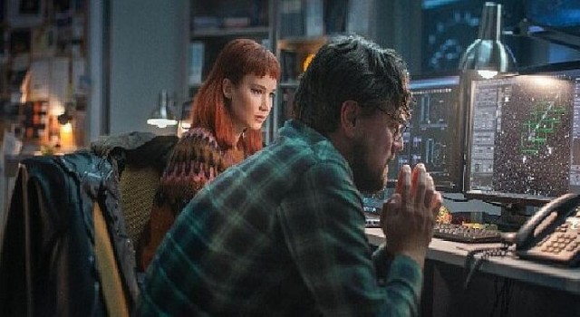 Netflix, Adam Mckay’in merakla beklenen yeni filmi Don’r Look Up’ın resmi tanıtım fragmanını ve ilk karelerini paylaştı
