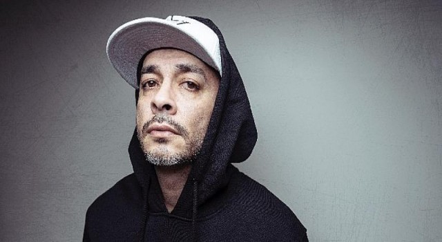 Nilüfer +1 Güz Konserleri Evdeki Saat ve Ceza ile devam ediyor