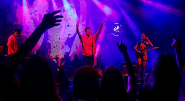 Nilüfer +1 Güz Konserleri’nde Evdeki Saat rüzgarı