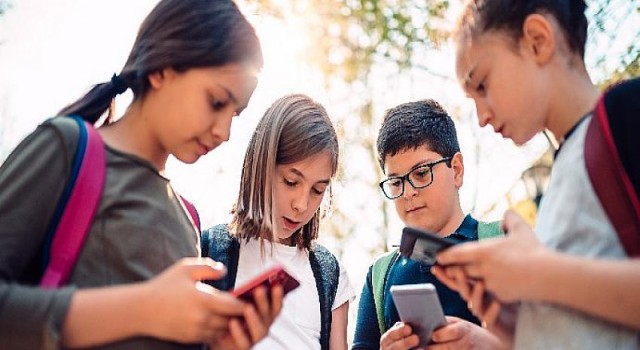 Okular açıldı teknoloji alışverişi hareketlendi