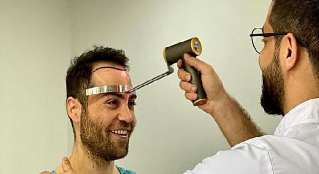 Saç ektirecekler dikkat: işin sırrı sertifikalı doktorlarda