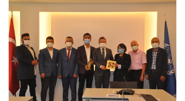 TOPLU SÖZLEŞMEDE ÖTELENEN SENDİKALAR BİRLEŞTİ