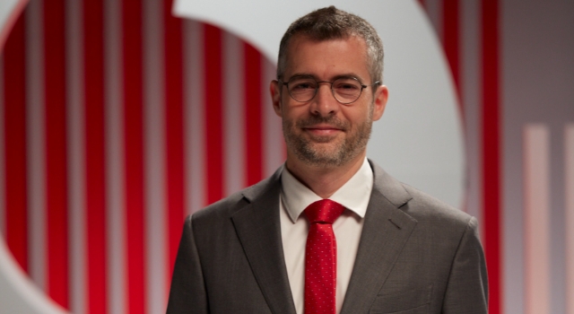 VODAFONE, OPTİK ŞEBEKESİNDE SANİYEDE 1 TERABİT HIZA ULAŞTI