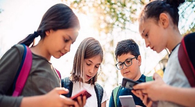 Yüz yüze eğitim dizüstü bilgisayar satışlarını yüzde 40 artırdı