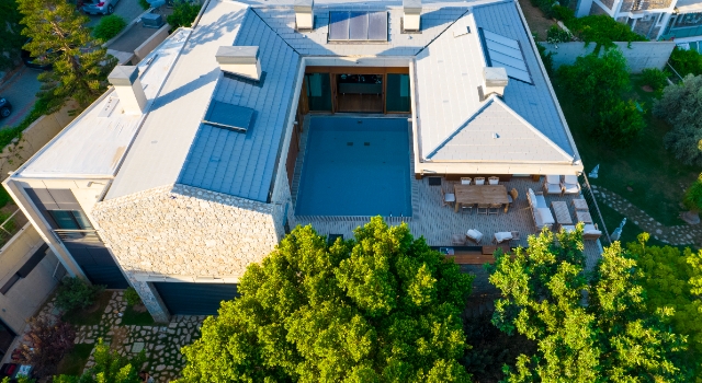 Ege coğrafyasıyla eşsiz mimariyi buluşturan tasarımlar…