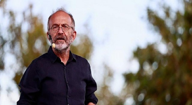 Erdoğan’ın bakanları: Soylu tepeliyor, Akar gülümsüyor