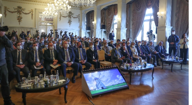 Gençler çağımızın gazeteciliğini ‘yerinde’ öğrenecekler…