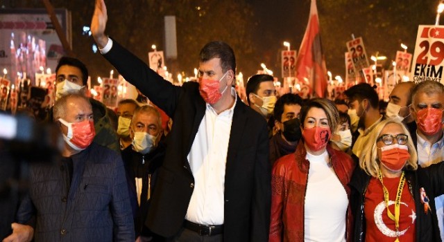 Kadıköy Cumhuriyet için yürüdü