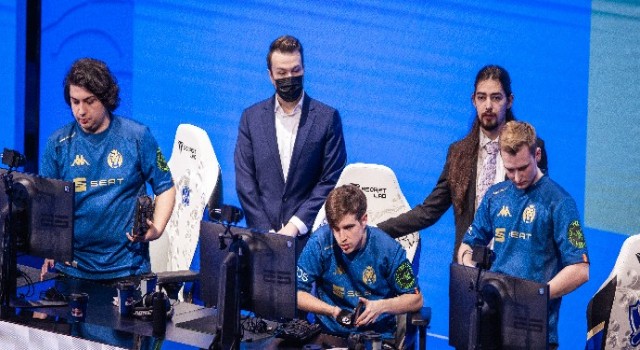Worlds 2021’de Grup Aşaması Tamamlandı!
