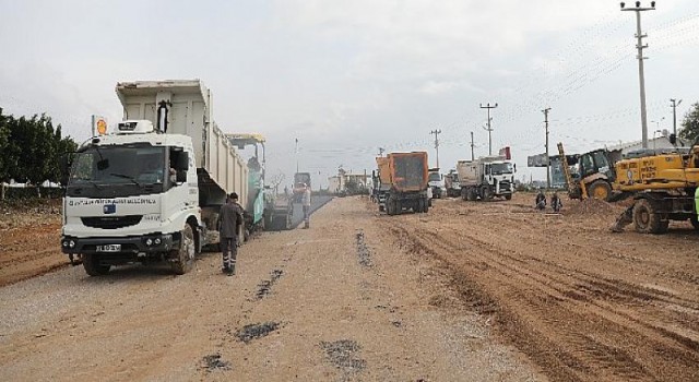 Büyükşehir Altıntaş’ta yeni imar yolları açıyor